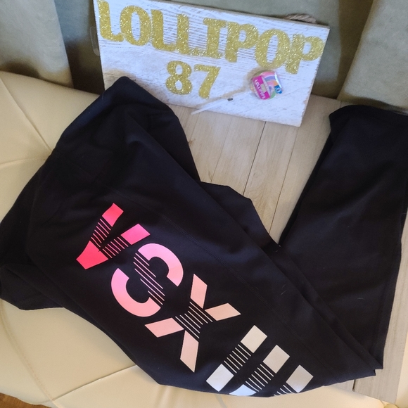 PINK Victoria's Secret Pants - 🎀 Victoria Secret's PINK VSX Sport leggings
